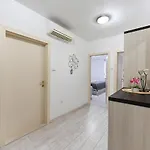Ds Apartment